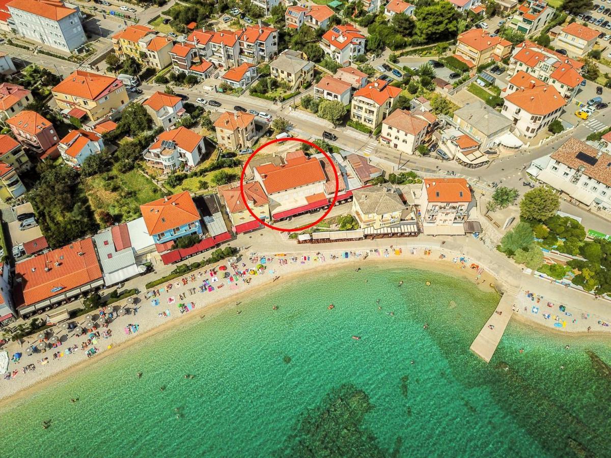 Apartment Bojan With Terrace And Sea View Baška Eksteriør bilde