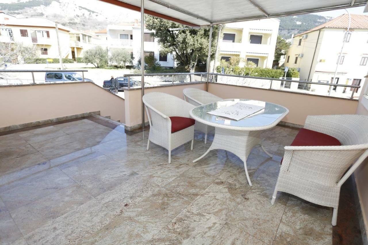 Apartment Bojan With Terrace And Sea View Baška Eksteriør bilde