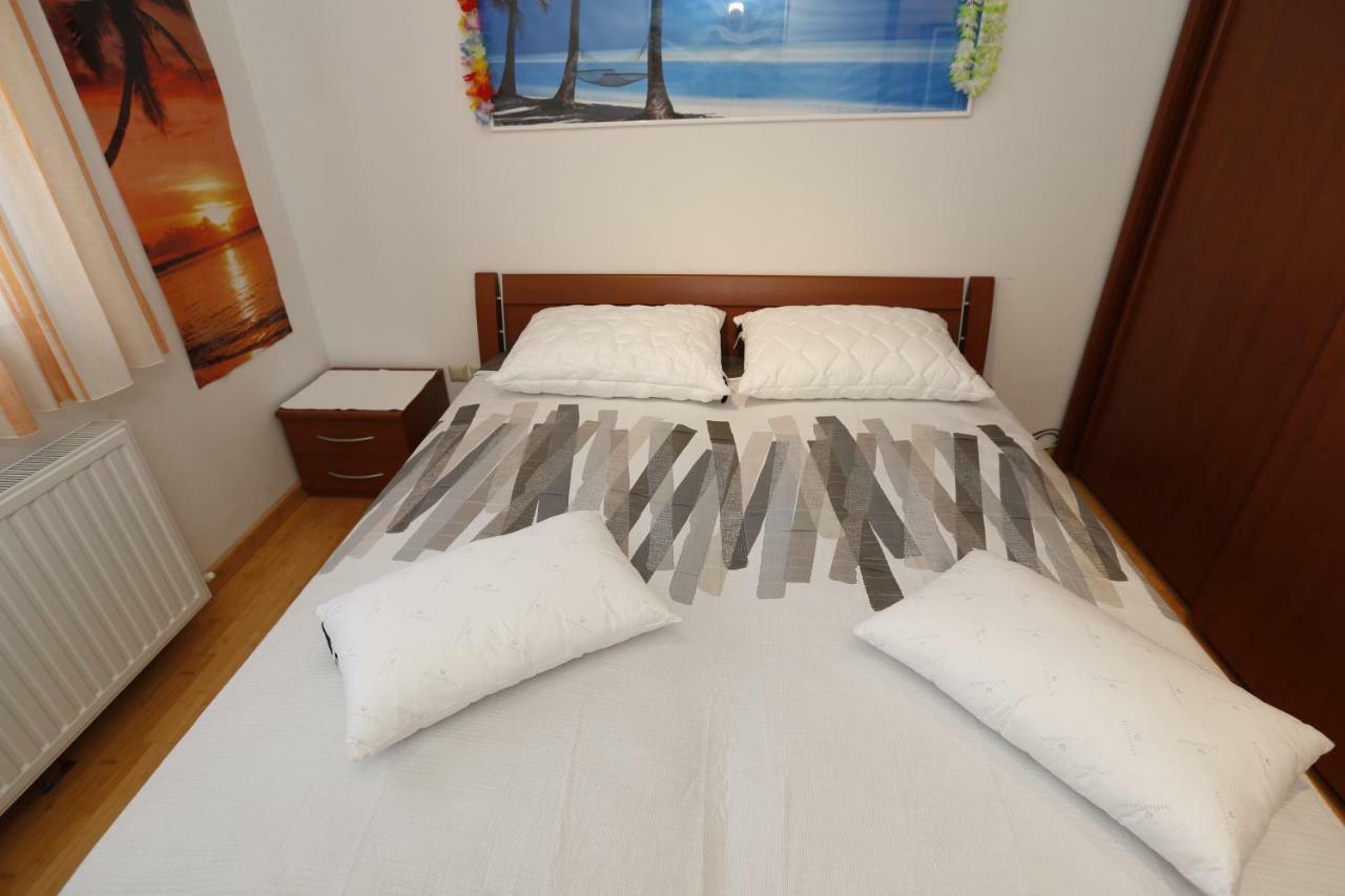 Apartment Bojan With Terrace And Sea View Baška Eksteriør bilde